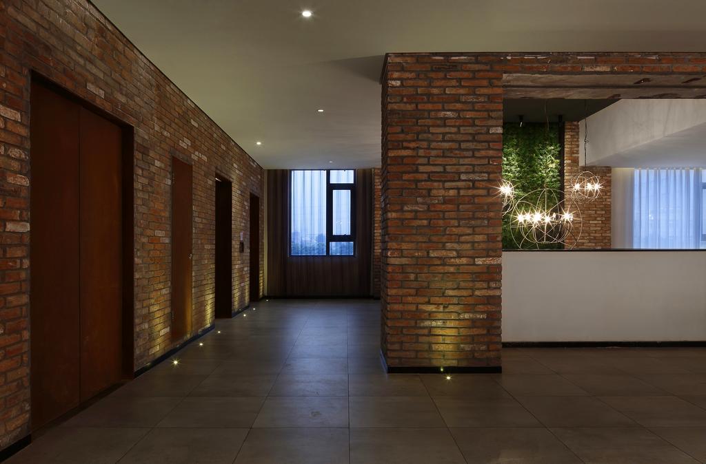 Ease House Luoyang Hotel Luoyang  Eksteriør billede